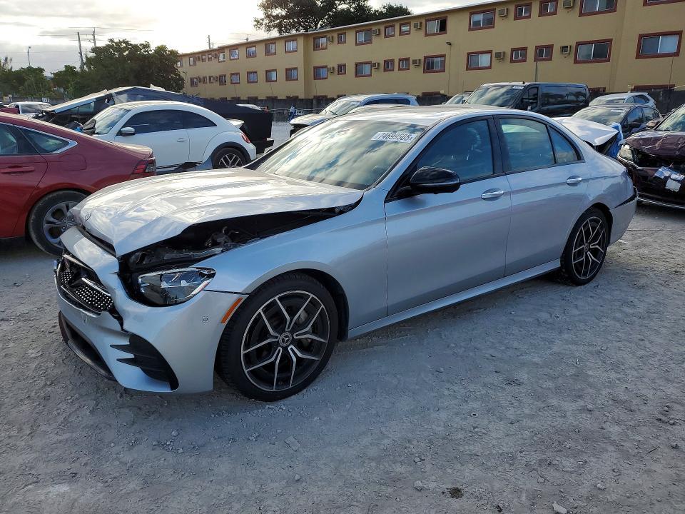 Mercedes-Benz E-Class 2022, VIN W1KZF8DBXNB091537, 2/11