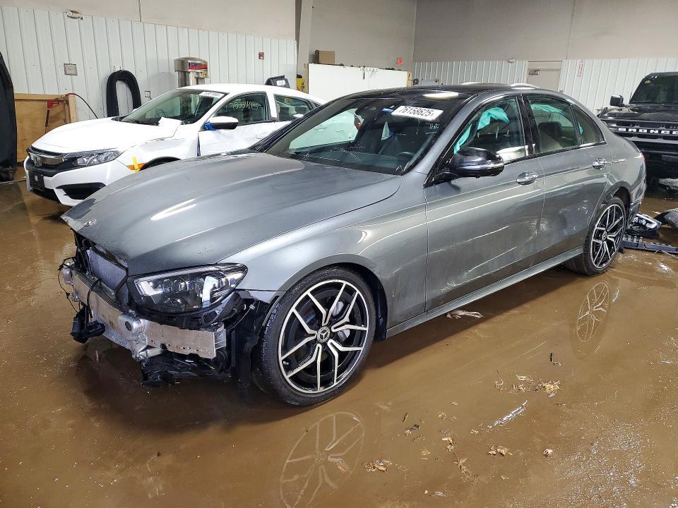 Mercedes-Benz E-Class 2022, VIN W1KZF8DBXNB091537, 6/11
