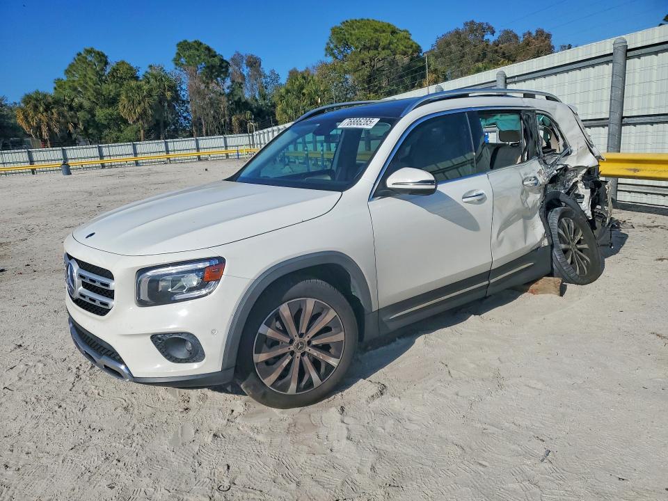 Mercedes-Benz GLB-Class 2021, VIN W1N4M4HB9MW137310, 3/11