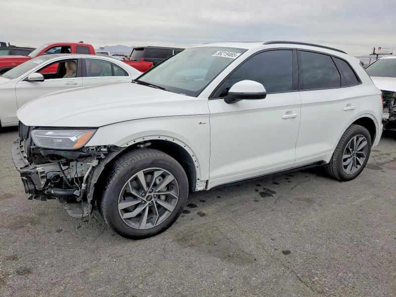Audi Q5 2025, VIN WA1ABAFY3S2053648, 2/5