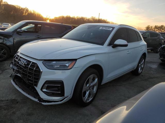 Audi Q5 2020, VIN WA1ANAFY3L2064383, 3/5
