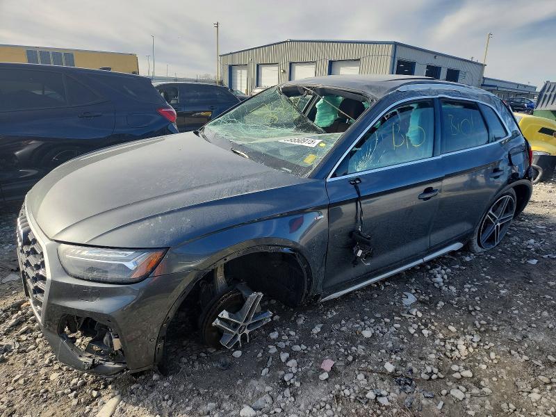 Audi Q5 2021, VIN WA1BAAFY8M2057947, 3/5