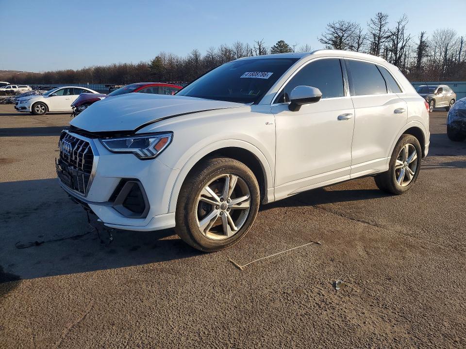 Audi Q3 2020, VIN WA1DECF34L1048163, 1/11