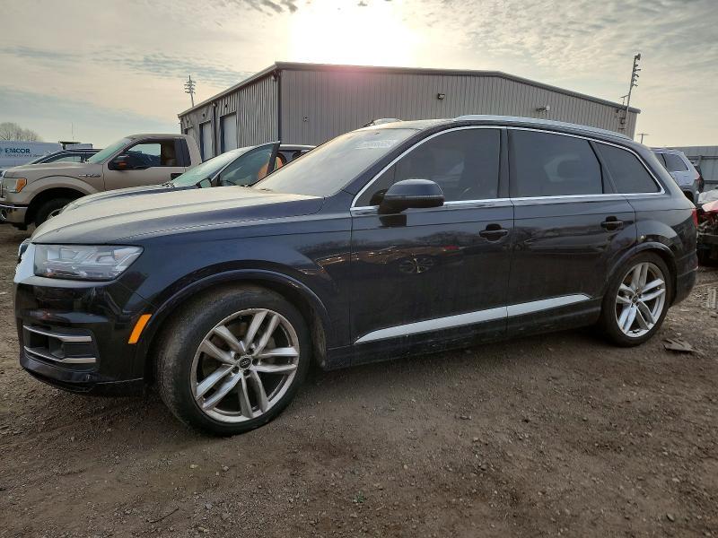 Audi Q7 2017, VIN WA1VAAF71HD007602, 3/5