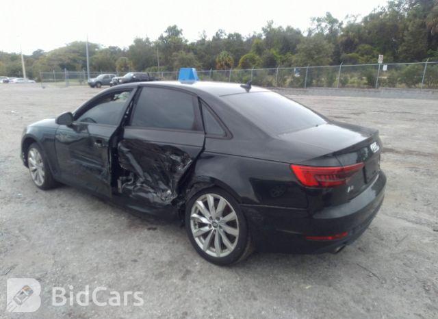 Audi A4 2017, VIN WAUANAF44HN015392, 3/5