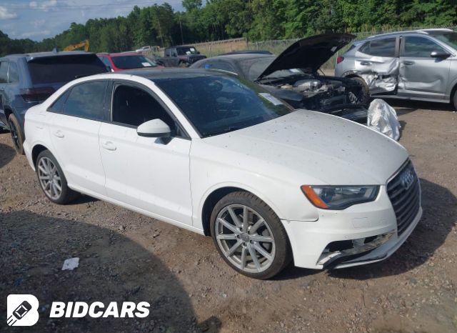 Audi A3 2015, VIN WAUBFGFF5F1006422, 4/5