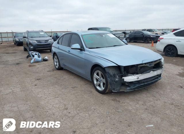 BMW 3 Series 2015, VIN WBA3A5C54FF607360, 2/5