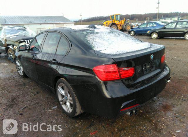 BMW 3 Series 2015, VIN WBA3A5C57FP647085, 3/5