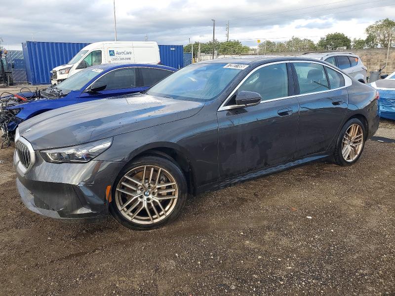 BMW 5 Series 2025, VIN WBA43FJ06SCT35398, 3/5