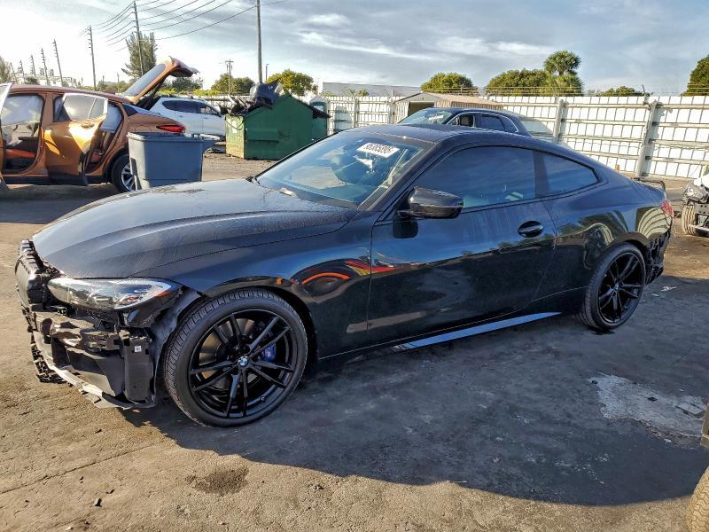 BMW 4 Series 2022, VIN WBA53AP08NCK93111, 2/5
