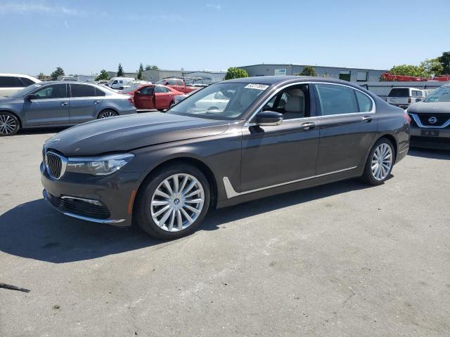 BMW 7 Series 2016, VIN WBA7F2C56GG420182, 2/5