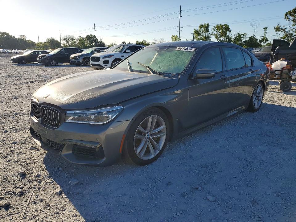 BMW 7 Series 2016, VIN WBA7F2C56GGE12277, 3/5