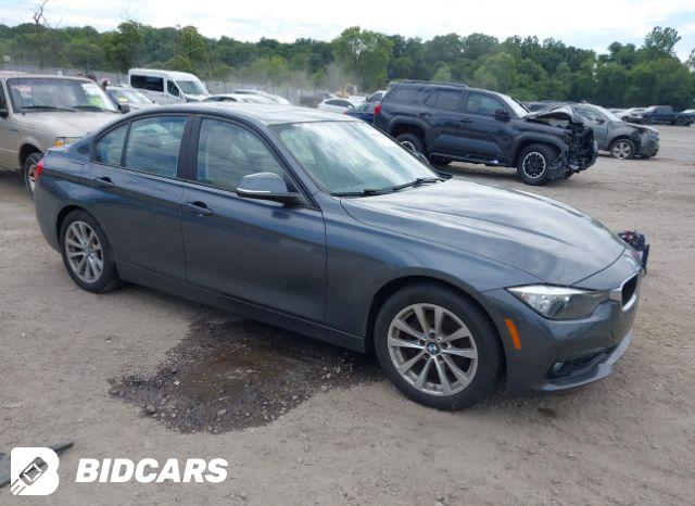 BMW 3 Series 2016, VIN WBA8E3G59GNU05940, 2/5