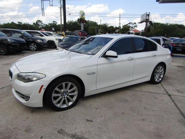 BMW 5 Series 2013, VIN WBAFU7C56DDU75145, 2/5