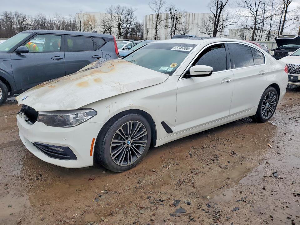 BMW 5 Series 2017, VIN WBAJA7C32HWA70513, 3/5