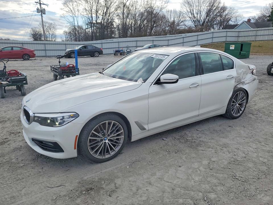 BMW 5 Series 2019, VIN WBAJA9C53KB392960, 3/5