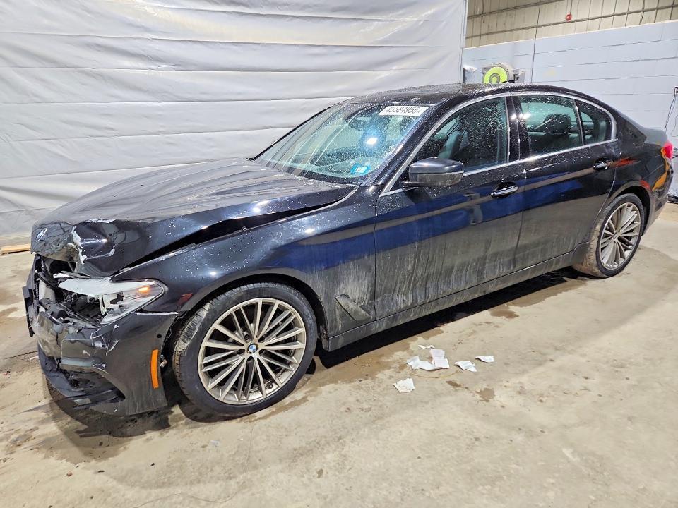 BMW 5 Series 2018, VIN WBAJA9C59JB249025, 2/5