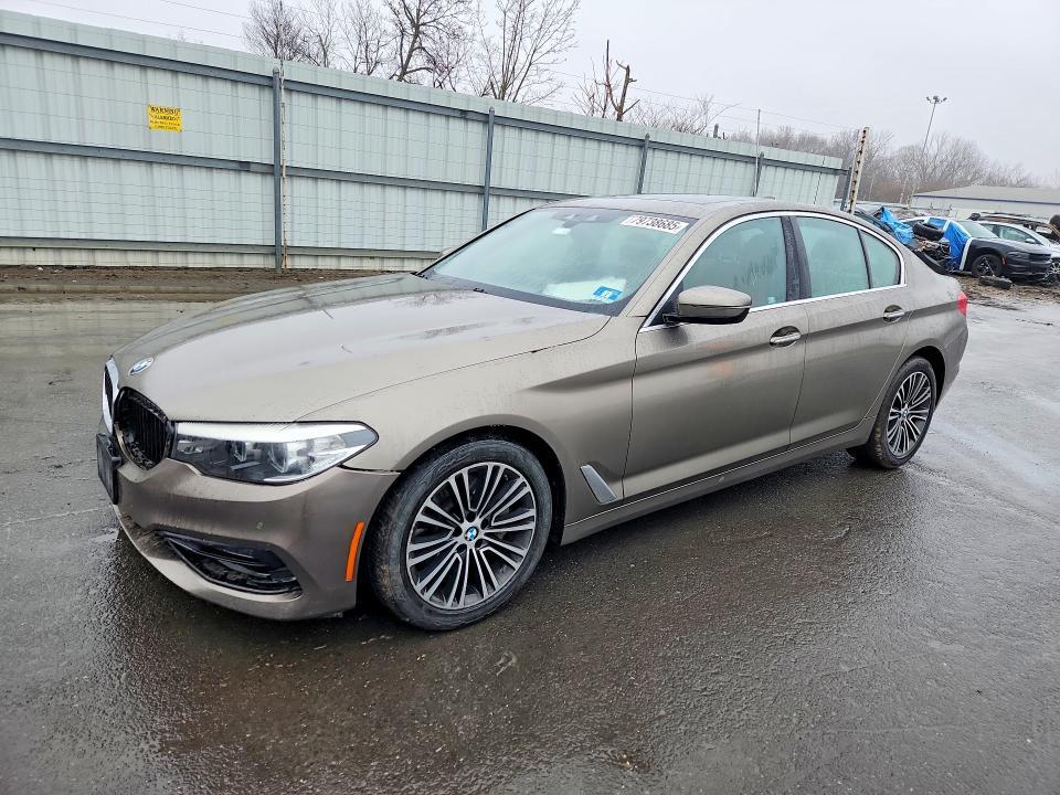 BMW 5 Series 2018, VIN WBAJE5C57JG918098, 1/5