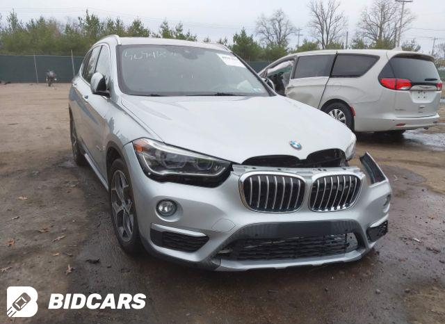 BMW X1 2015, VIN WBAVL1C52FVY30966, 3/5