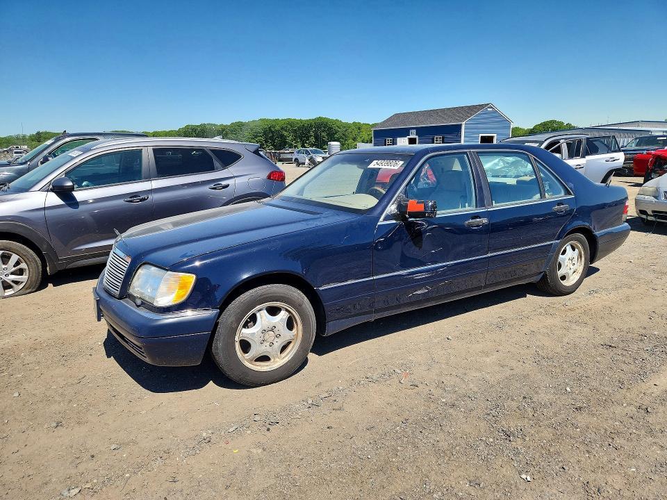 Mercedes-Benz S-Class 1999, VIN WDBGA51G1XA409910, 3/5