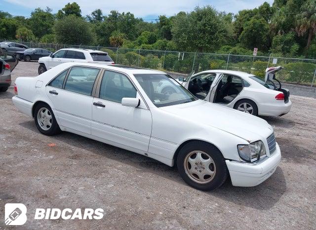 Mercedes-Benz S 500 1998, VIN WDBGA51G5WA402246, 3/5