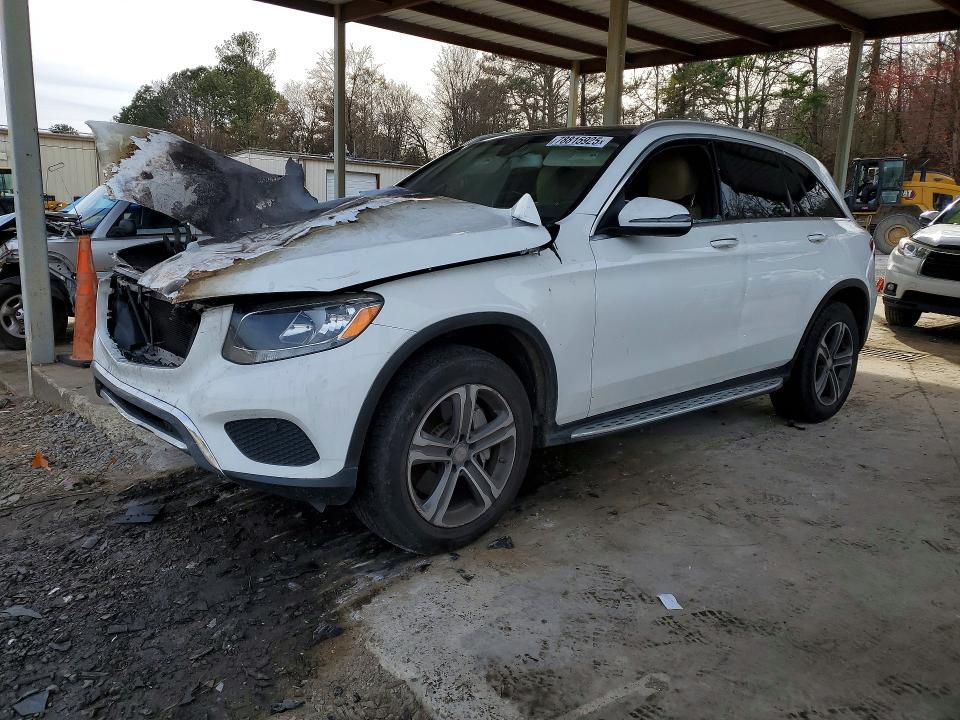 Mercedes-Benz GLC-Class 2016, VIN WDC0G4KB5GF085615, 1/5
