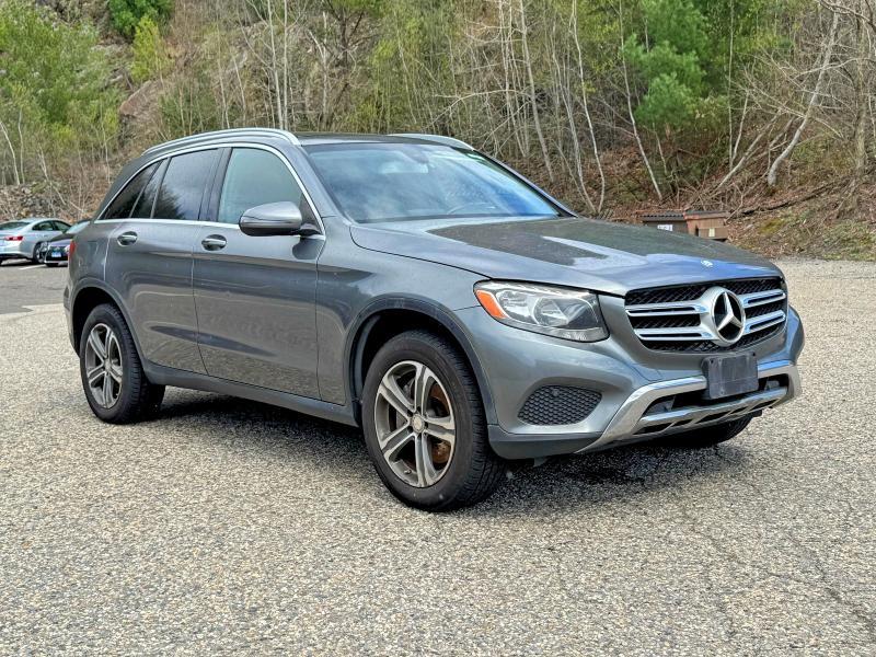 Mercedes-Benz GLC-Class 2016, VIN WDC0G4KB5GF085615, 2/5
