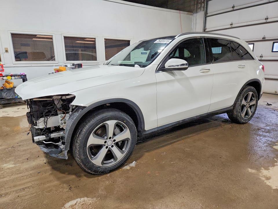 Mercedes-Benz GLC-Class 2016, VIN WDC0G4KB5GF085615, 3/5