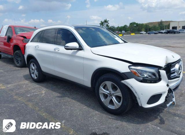Mercedes-Benz GLC 300 2018, VIN WDC0G4KB5JV105276, 1/5