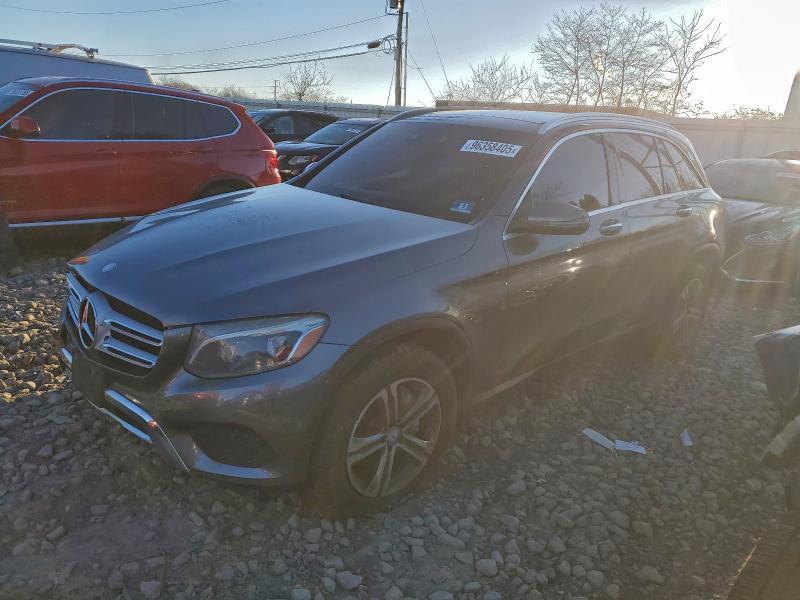 Mercedes-Benz GLC-Class 2017, VIN WDC0J4KB4HF224362, 2/5