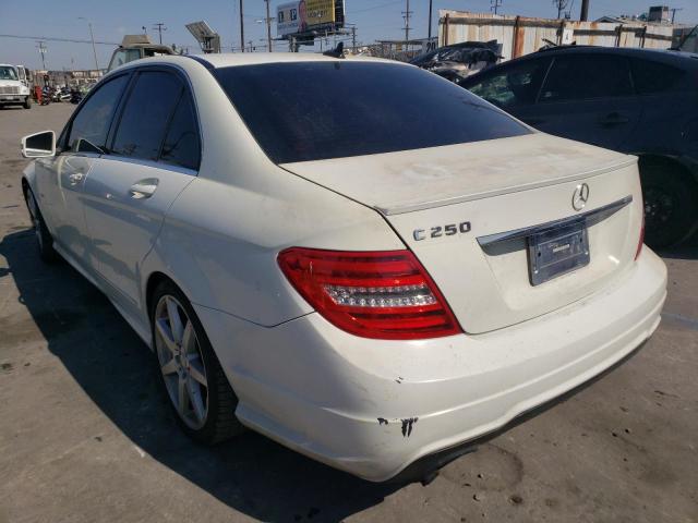 Mercedes-Benz C-Class 2012, VIN WDDGF4HB1CA728456, 3/5