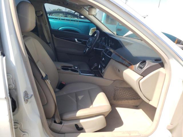 Mercedes-Benz C-Class 2012, VIN WDDGF4HB1CA728456, 5/5