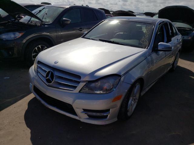 Mercedes-Benz C-Class 2012, VIN WDDGF4HB3CR203481, 2/5