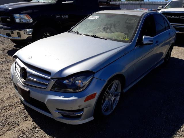 Mercedes-Benz C-Class 2013, VIN WDDGF4HB5DR264977, 2/5