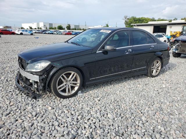 Mercedes-Benz C-Class 2014, VIN WDDGF4HB5EA954731, 4/5