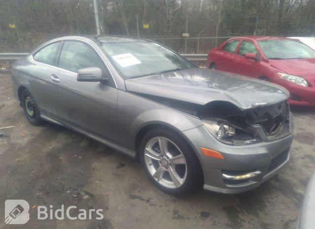 Mercedes-Benz C-Class 2013, VIN WDDGF8AB5DA841975, 14/17