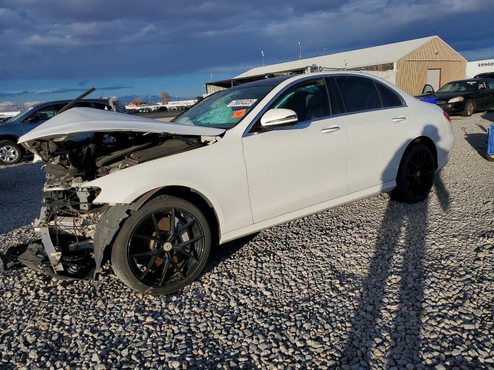 Mercedes-Benz E-Class 2017, VIN WDDZF4JB9HA243055, 2/5