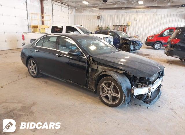 Mercedes-Benz E 300 2017, VIN WDDZF4JBXHA272810, 4/5