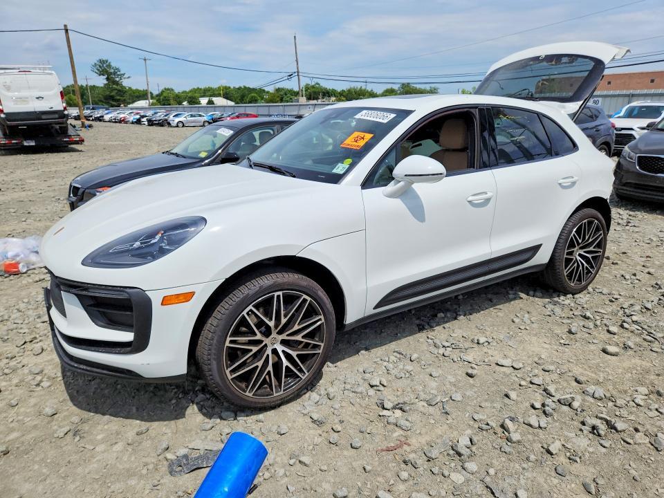Porsche Macan 2023, VIN WP1AA2A58PLB09868, 4/5