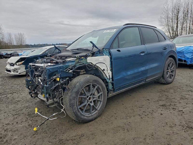 Porsche Cayenne 2023, VIN WP1AG2AY5PDA18107, 3/10