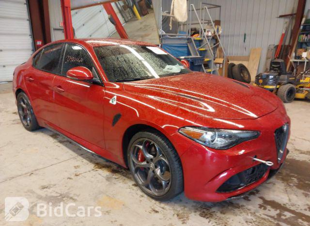 Alfa Romeo Giulia 2017, VIN ZARFAEBN5H7555158, 2/5
