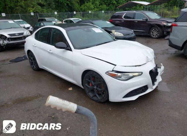 Alfa Romeo Giulia 2021, VIN ZARFAMAN7M7641822, 3/11