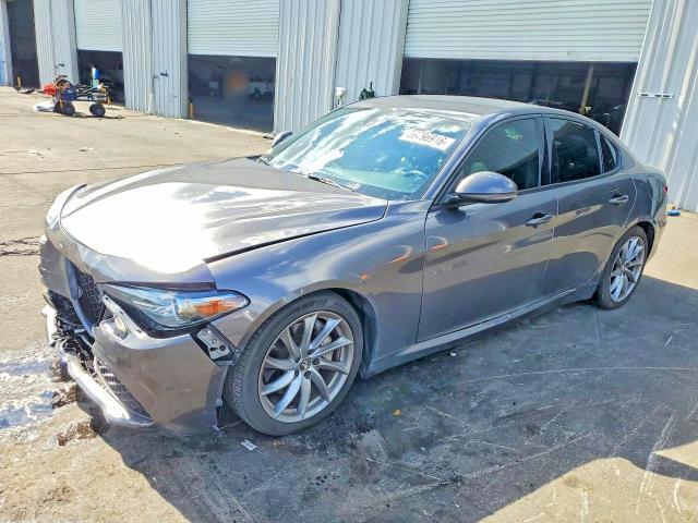 Alfa Romeo Giulia 2023, VIN ZARFAMBN0P7676656, 4/5