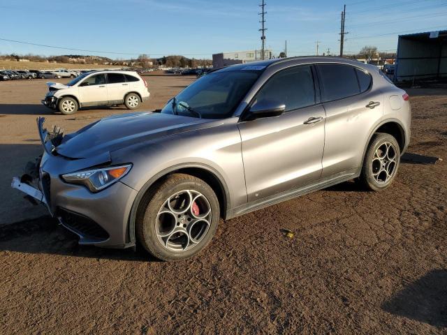 Alfa Romeo Stelvio 2018, VIN ZASFAKAN4J7C25390, 2/5