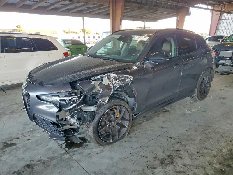 Alfa Romeo Stelvio 2020, VIN ZASPAJAN0L7C92831, 3/5