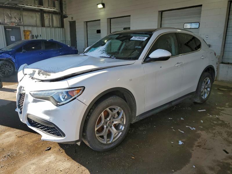Alfa Romeo Stelvio 2020, VIN ZASPAKBN0L7C94356, 3/5