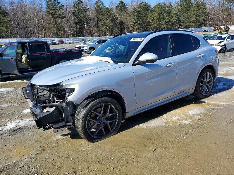 Alfa Romeo Stelvio 2020, VIN ZASPAKBN2L7C97596, 3/5